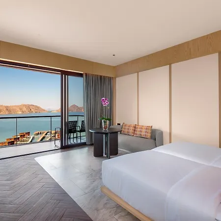 Katamaran Hotel & Resort Komodo-2
